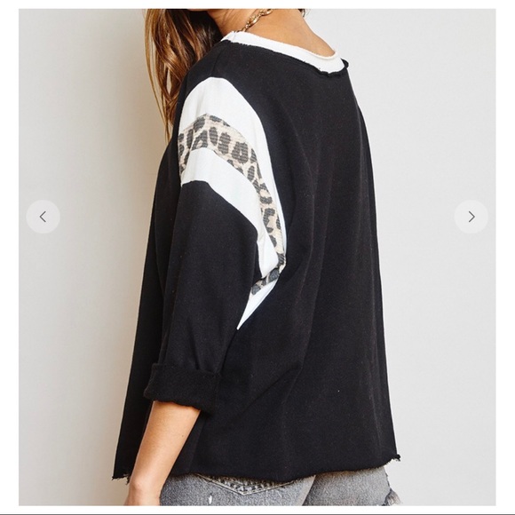 #31 Fabulous French Terry Contrast Detail top - Picture 3 of 4